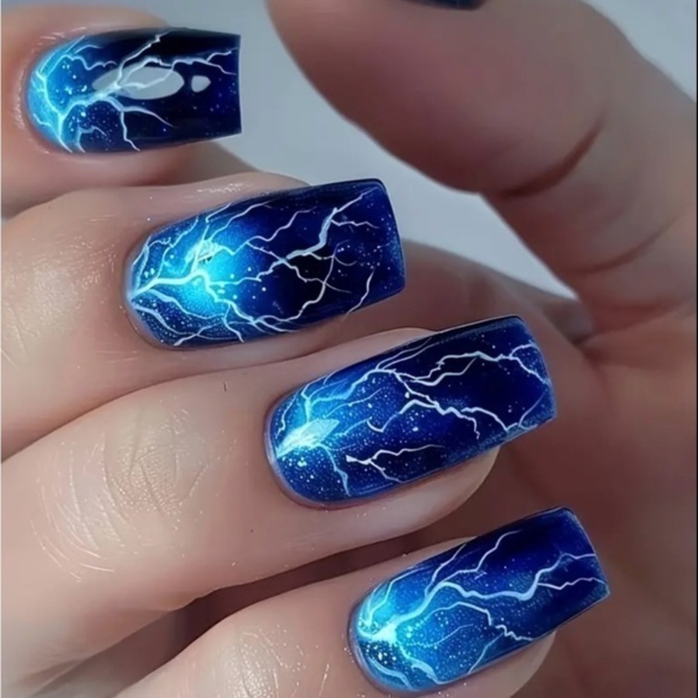 Blue Lighting Press On Nails NWT